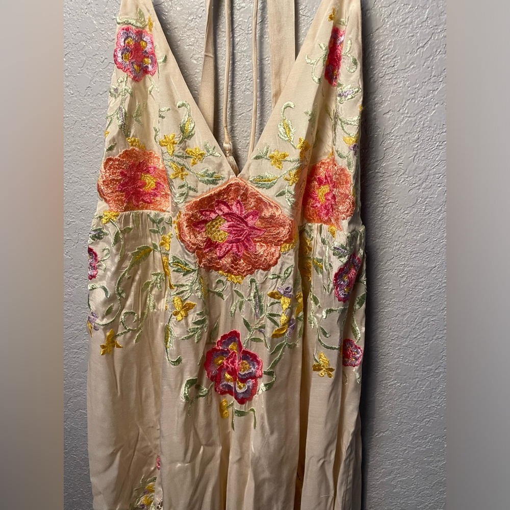 Free people Full Bloom Colorful Embroidered Handkerchief Hem Tunic top - Picture 6 of 7
